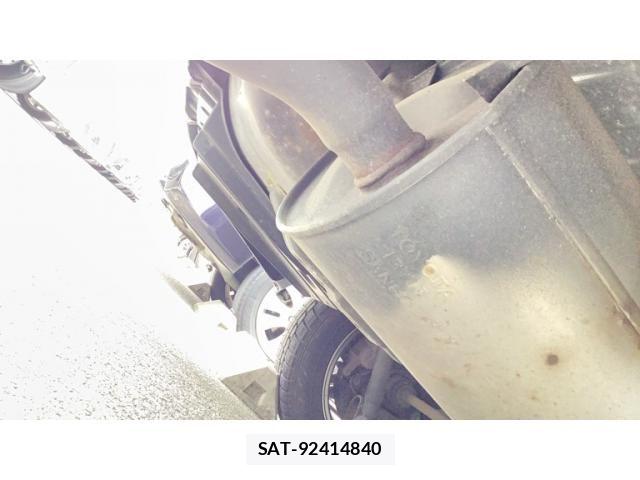 Toyota NOAH 2009-10 8744784-18