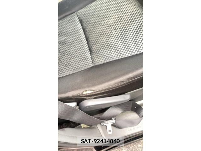 Toyota NOAH 2009-10 8744784-23