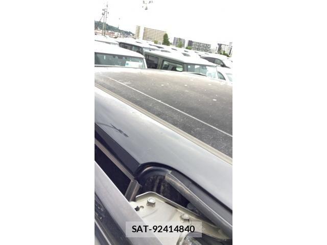 Toyota NOAH 2009-10 8744784-26