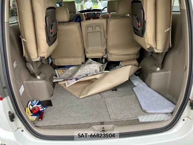 Toyota NOAH 2007-04 8744782-11
