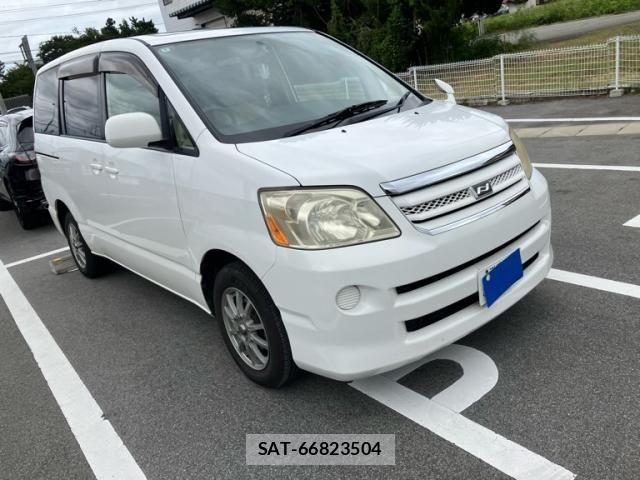 Toyota NOAH 2007-04 8744782-1