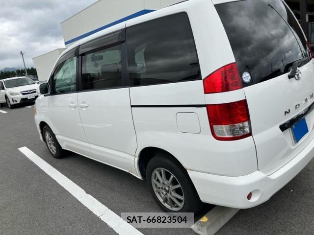 Toyota NOAH 2007-04 8744782-4