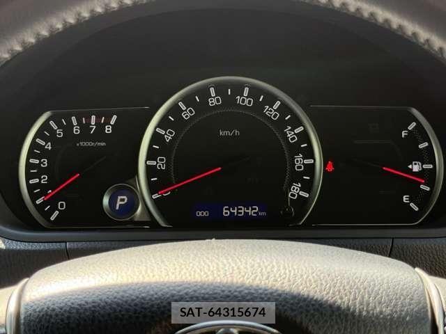 Toyota NOAH 2017-03 8744777-10