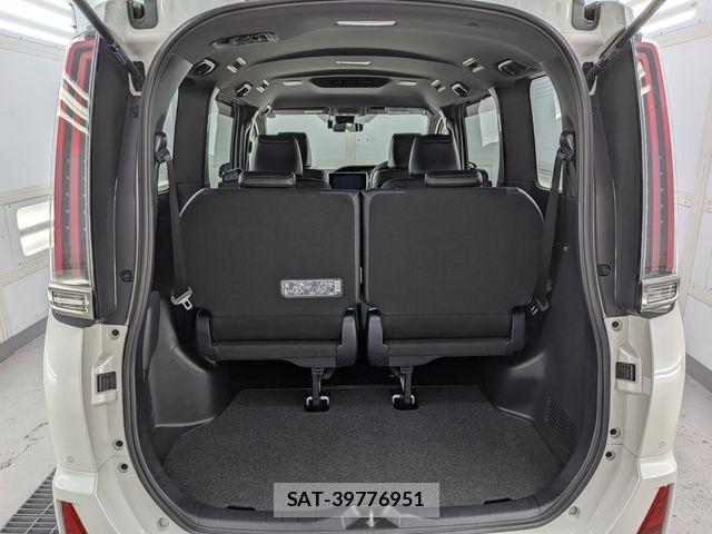 Toyota NOAH 2019-03 8744775-15