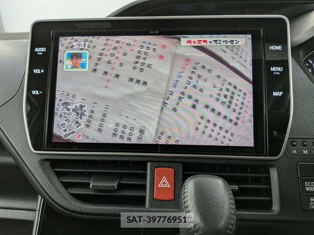 Toyota NOAH 2019-03 8744775-24