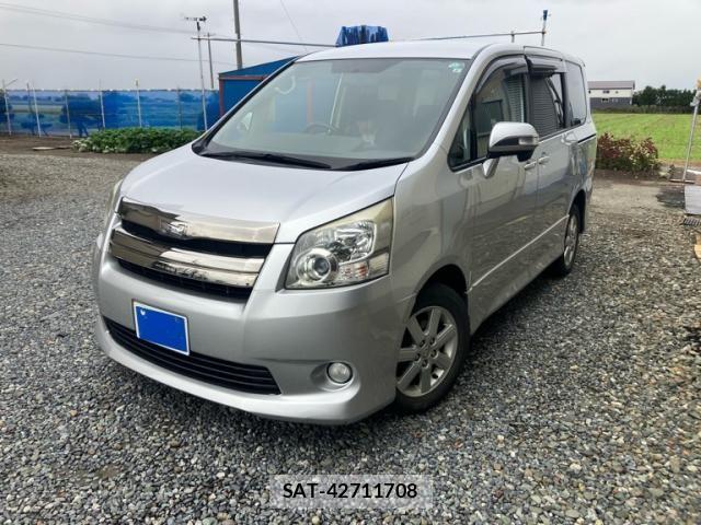 Toyota NOAH 2007-08 8744780-0