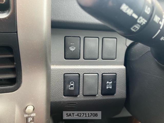 Toyota NOAH 2007-08 8744780-21