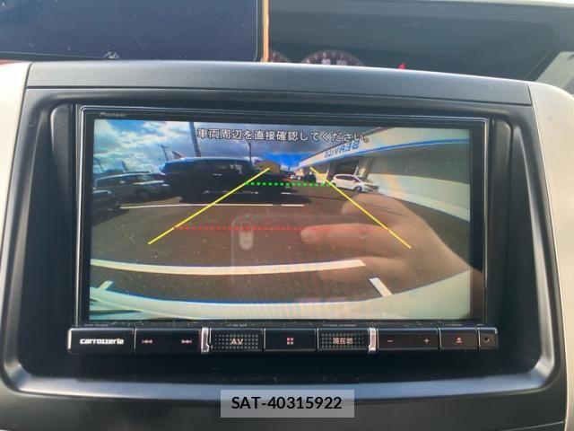 Toyota NOAH 2013-10 8744781-16