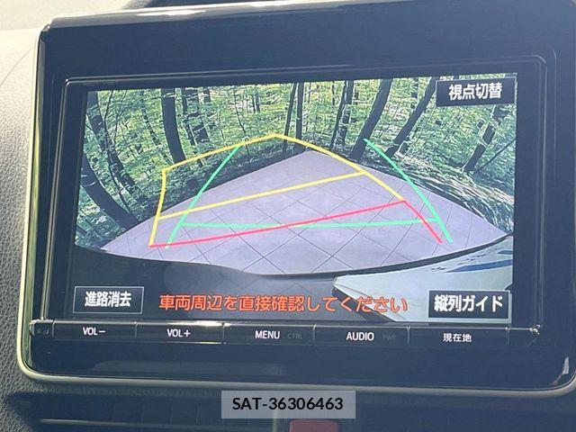 Toyota NOAH 2017-04 8781411-3