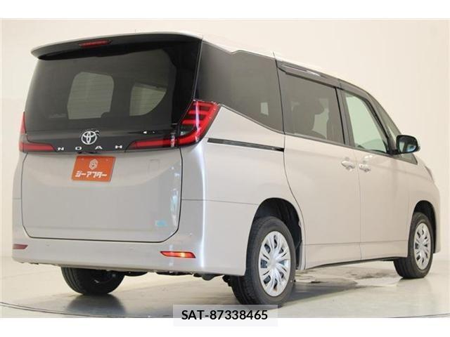 Toyota NOAH 2023-11 8796948-11