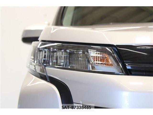 Toyota NOAH 2023-11 8796948-16