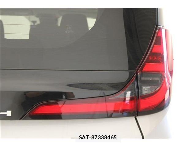Toyota NOAH 2023-11 8796948-17