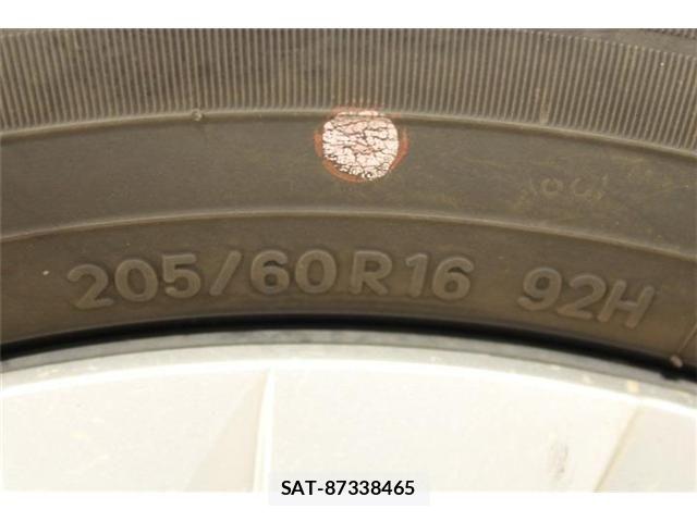 Toyota NOAH 2023-11 8796948-26