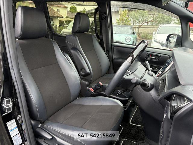 Toyota NOAH 2021-09 8830816-15