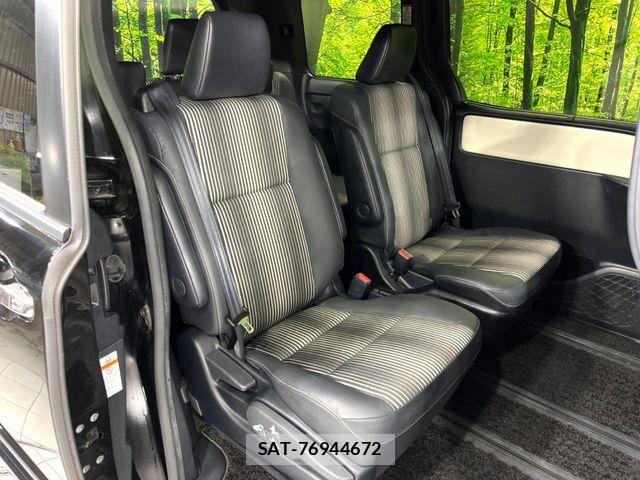 Toyota NOAH 2021-11 8850167-9