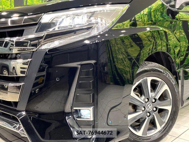 Toyota NOAH 2021-11 8850167-13