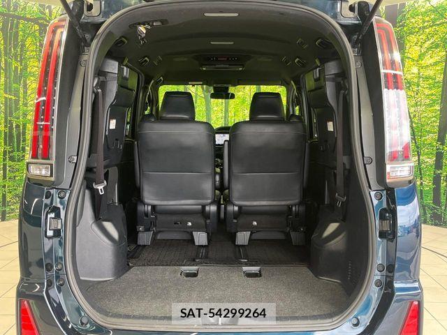 Toyota NOAH 2018-09 8850165-10