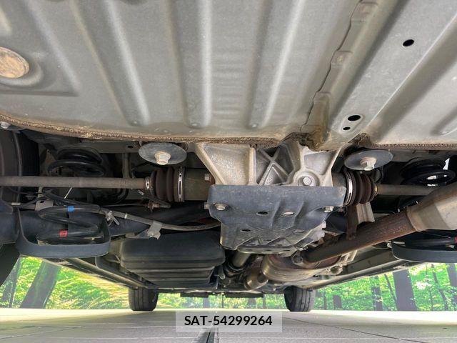 Toyota NOAH 2018-09 8850165-19