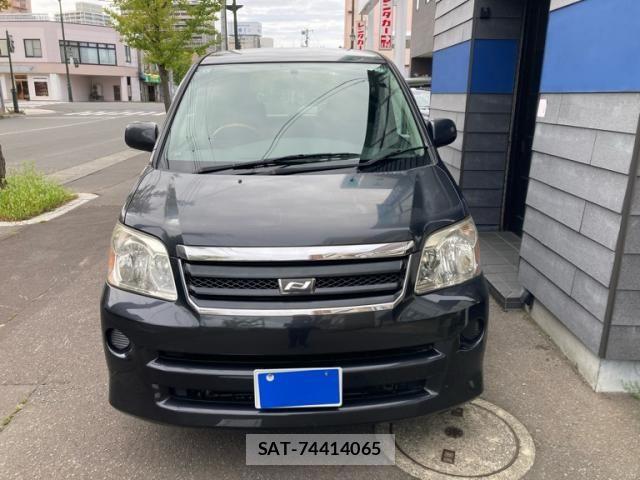 Toyota NOAH 2005-05 8850169-0