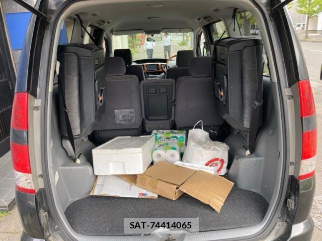 Toyota NOAH 2005-05 8850169-15