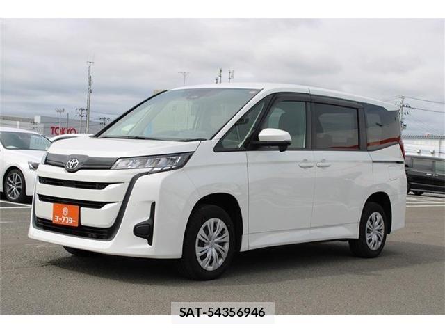 Toyota NOAH 2023-08 8881218-9
