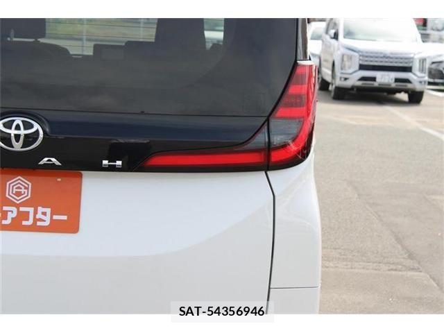 Toyota NOAH 2023-08 8881218-19