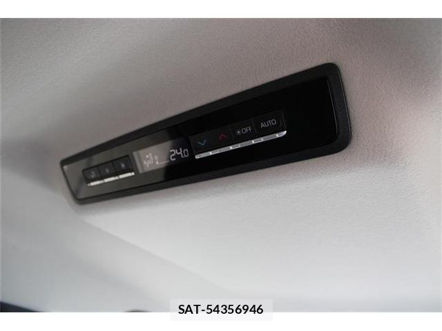 Toyota NOAH 2023-08 8881218-6