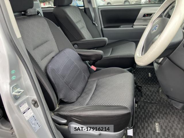 Toyota NOAH 2009-06 8881219-10