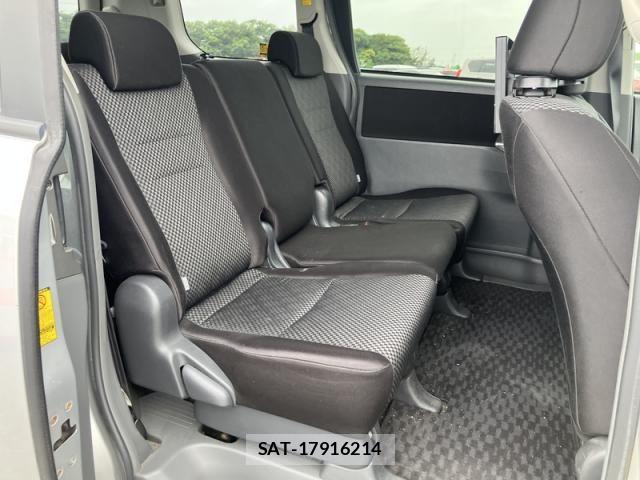 Toyota NOAH 2009-06 8881219-11