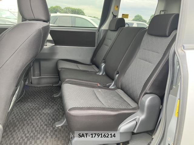 Toyota NOAH 2009-06 8881219-14