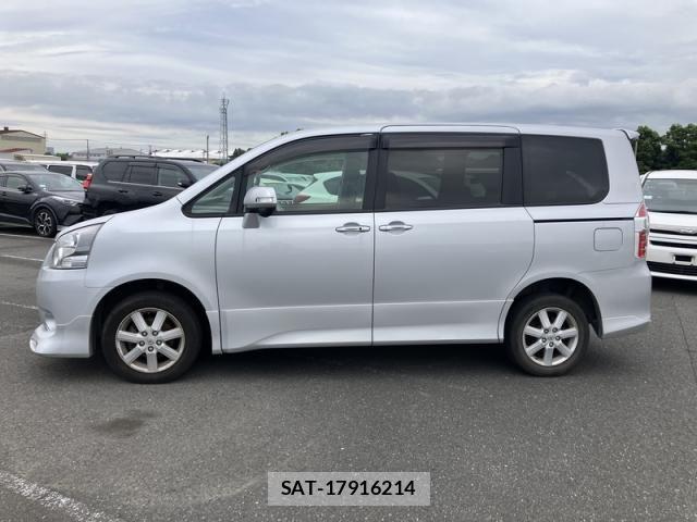 Toyota NOAH 2009-06 8881219-7