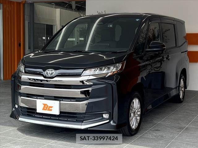 Toyota NOAH 2022-06 8881216-9