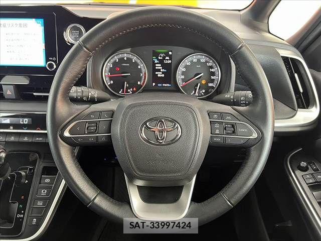 Toyota NOAH 2022-06 8881216-25