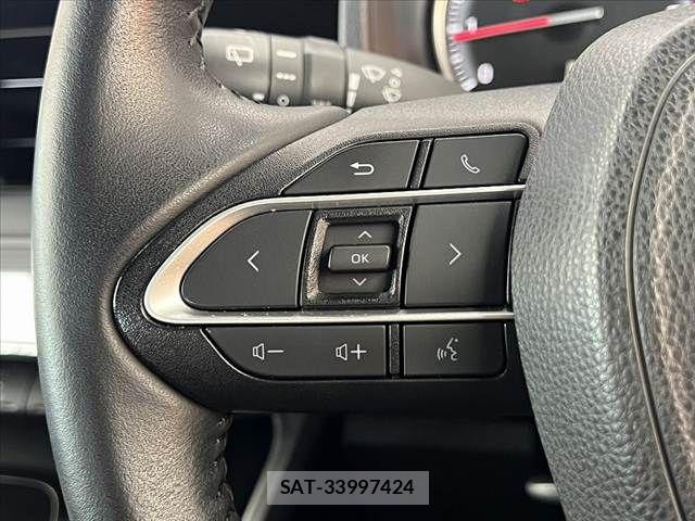 Toyota NOAH 2022-06 8881216-26