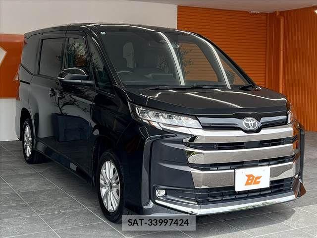 Toyota NOAH 2022-06 8881216-7