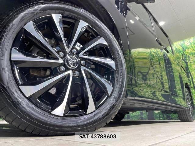 Toyota NOAH HYBRID 2022-03 510025-14