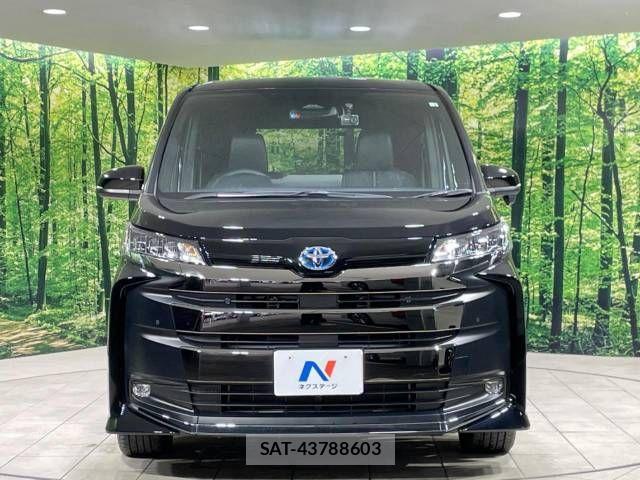 Toyota NOAH HYBRID 2022-03 510025-15