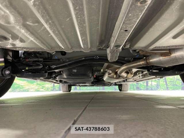Toyota NOAH HYBRID 2022-03 510025-19