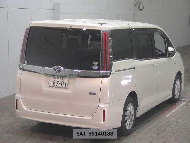 Toyota NOAH HYBRID 2018 1001480-1