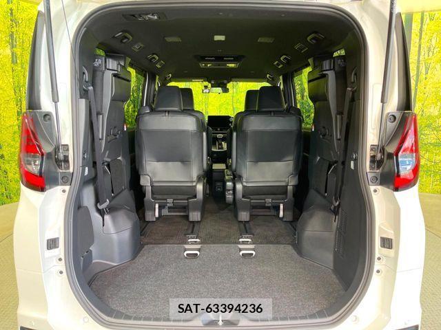 Toyota NOAH HYBRID 2023-06 1182888-10