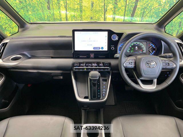 Toyota NOAH HYBRID 2023-06 1182888-1