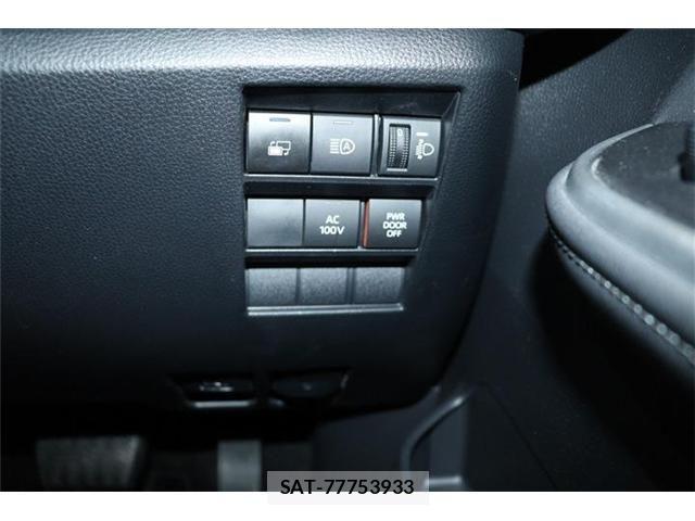 Toyota NOAH HYBRID 2023-12 1203227-12