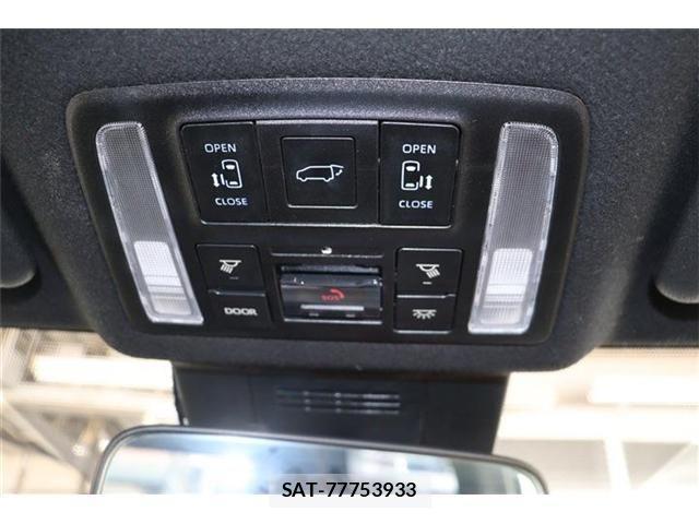 Toyota NOAH HYBRID 2023-12 1203227-13
