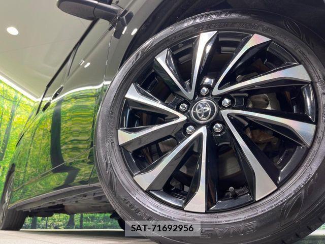 Toyota NOAH HYBRID 2022-12 1212951-13