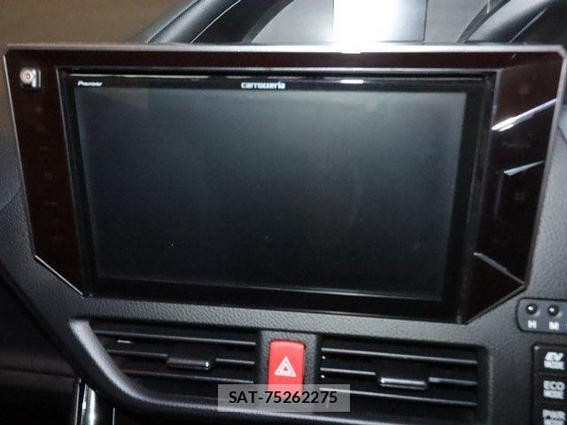 Toyota NOAH HYBRID 2017-08 1223487-14