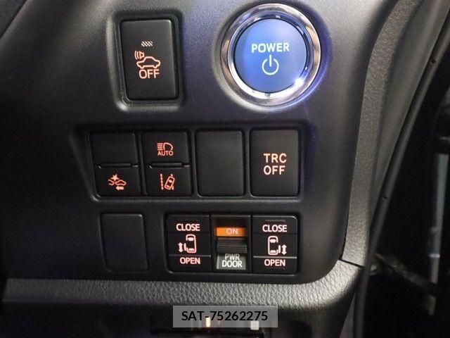 Toyota NOAH HYBRID 2017-08 1223487-21