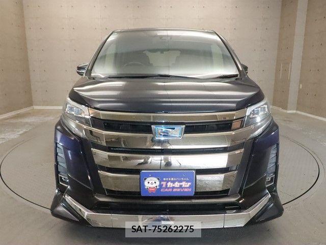Toyota NOAH HYBRID 2017-08 1223487-24