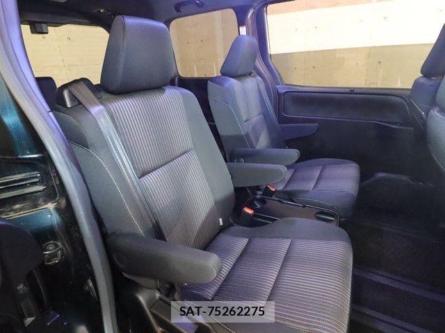 Toyota NOAH HYBRID 2017-08 1223487-4