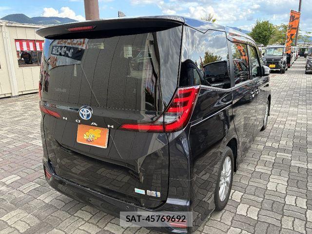 Toyota NOAH HYBRID 2022-07 1282592-2