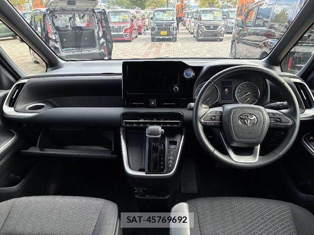 Toyota NOAH HYBRID 2022-07 1282592-3